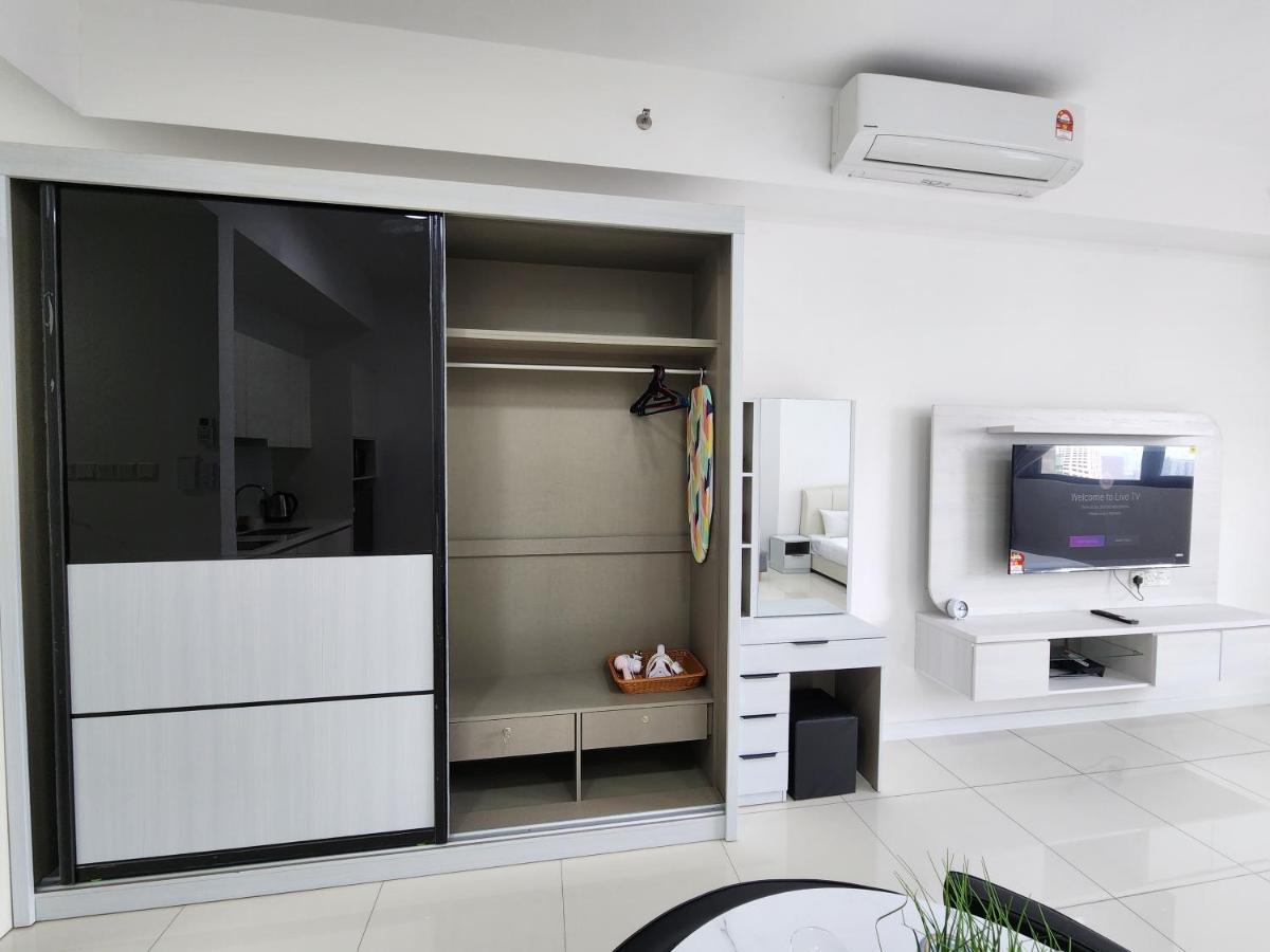 Chambers Residences Suites Klcc Куала Лумпур Екстериор снимка